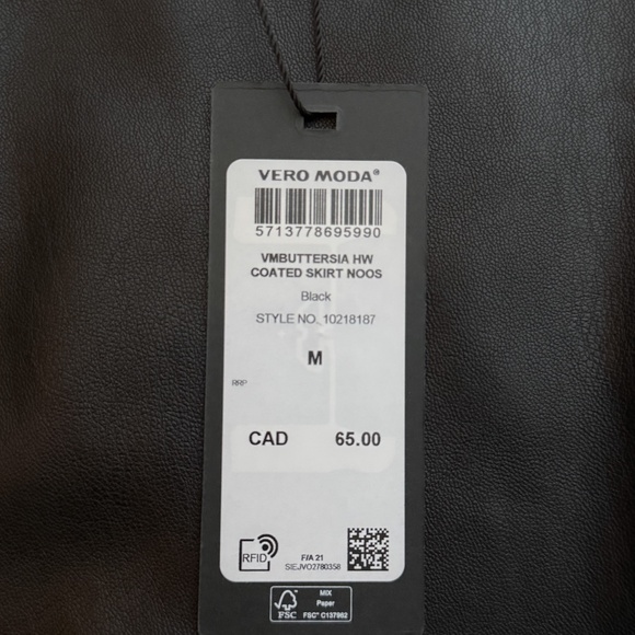 Vero Moda pleather skirt - Picture 4 of 4